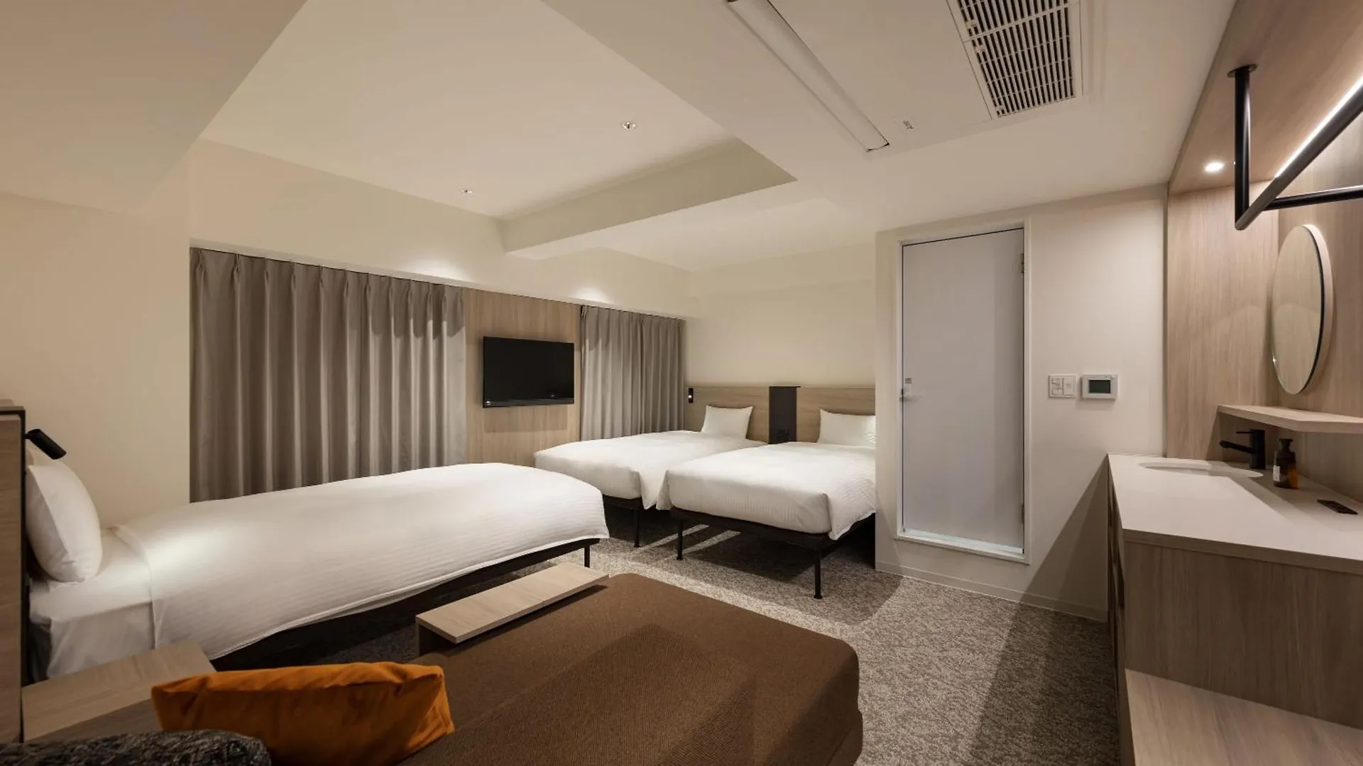 the b namba-kuromon hotel osaka 4*,  Japan